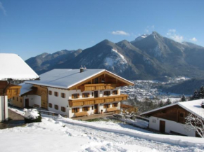 Hacher Josef - Bergpanorama Ferienwohnungen Marquartstein